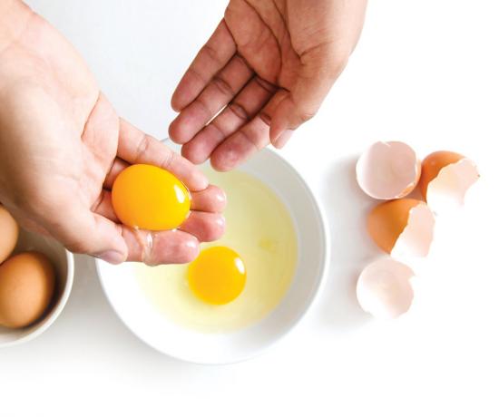 Hogyan lehet gyorsan osztódnak sok tojás a tojás sárgáját és fehérjét. Képek - Yandex. képek