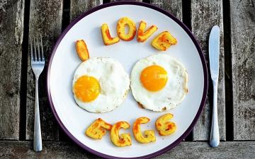 Válogatás a 9 legfinomabb sült tojást a világ minden tájáról