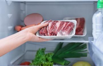Hasznos tippek a helyes és gyors kiolvasztás hús és baromfi